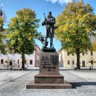 Marktplatz Marienberg, Standbild des Stadtgründers Herzog Heinrich der Fromme. Die Stadt wurde 1521 -zwei Jahre nach Beginn des Bergbaus -gegründet.  